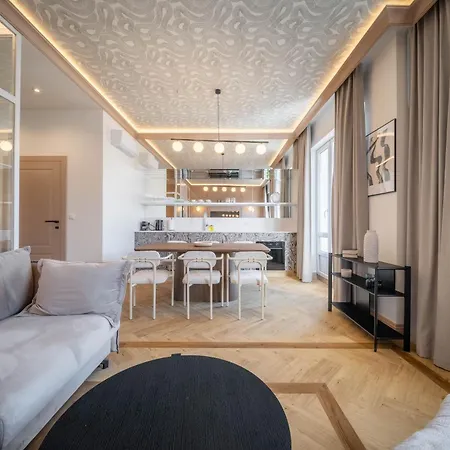 Marszalkowska Luxury By Sofija דירה *
